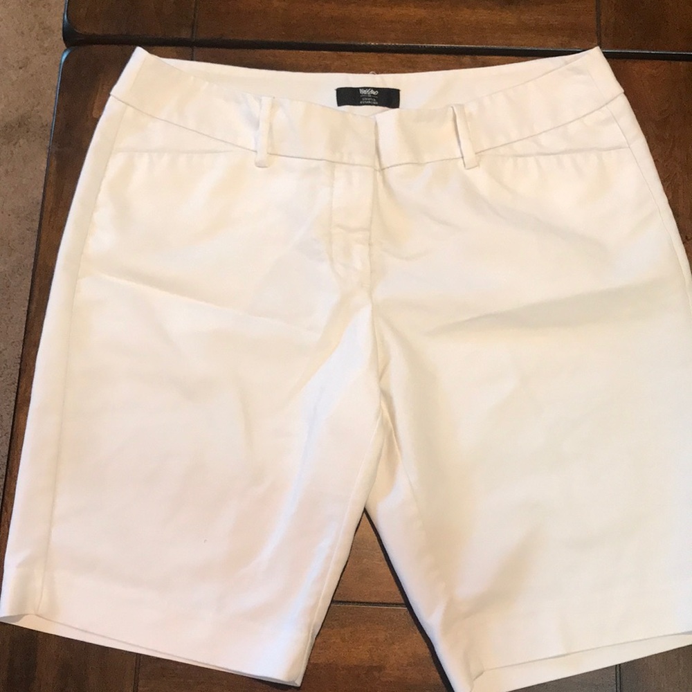 White Bermuda shorts - size 12